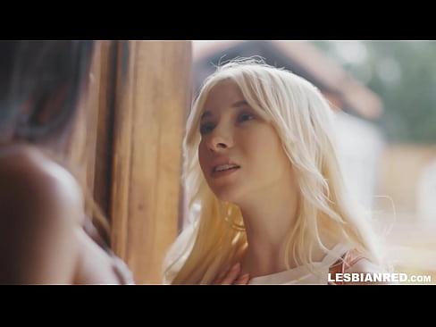 ❤️ Девојка се враќа дома неколку месеци подоцна и ја јаде пичката на маќеата ☑ Порно фб на порно mk.centr-klassiki.ru